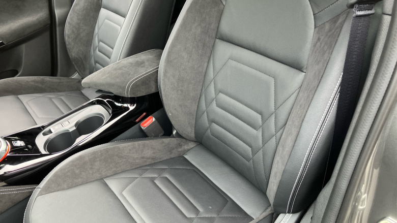 Nissan Juke 1.0 DiG-T Tekna+ 5dr Petrol Hatchback